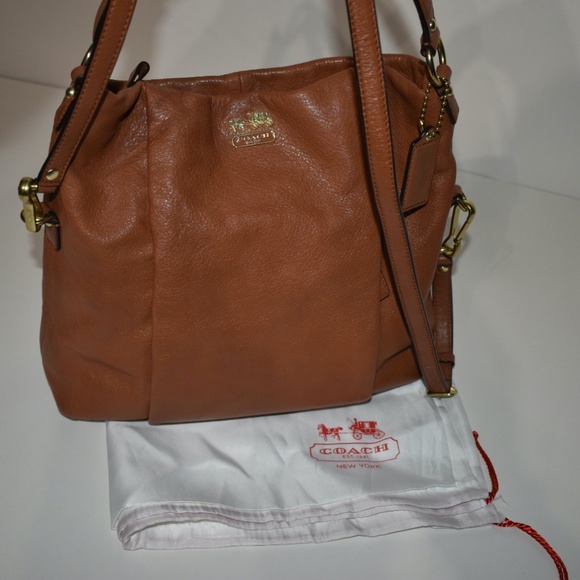 Coach Shoulder Bag - Picture 7 of 8